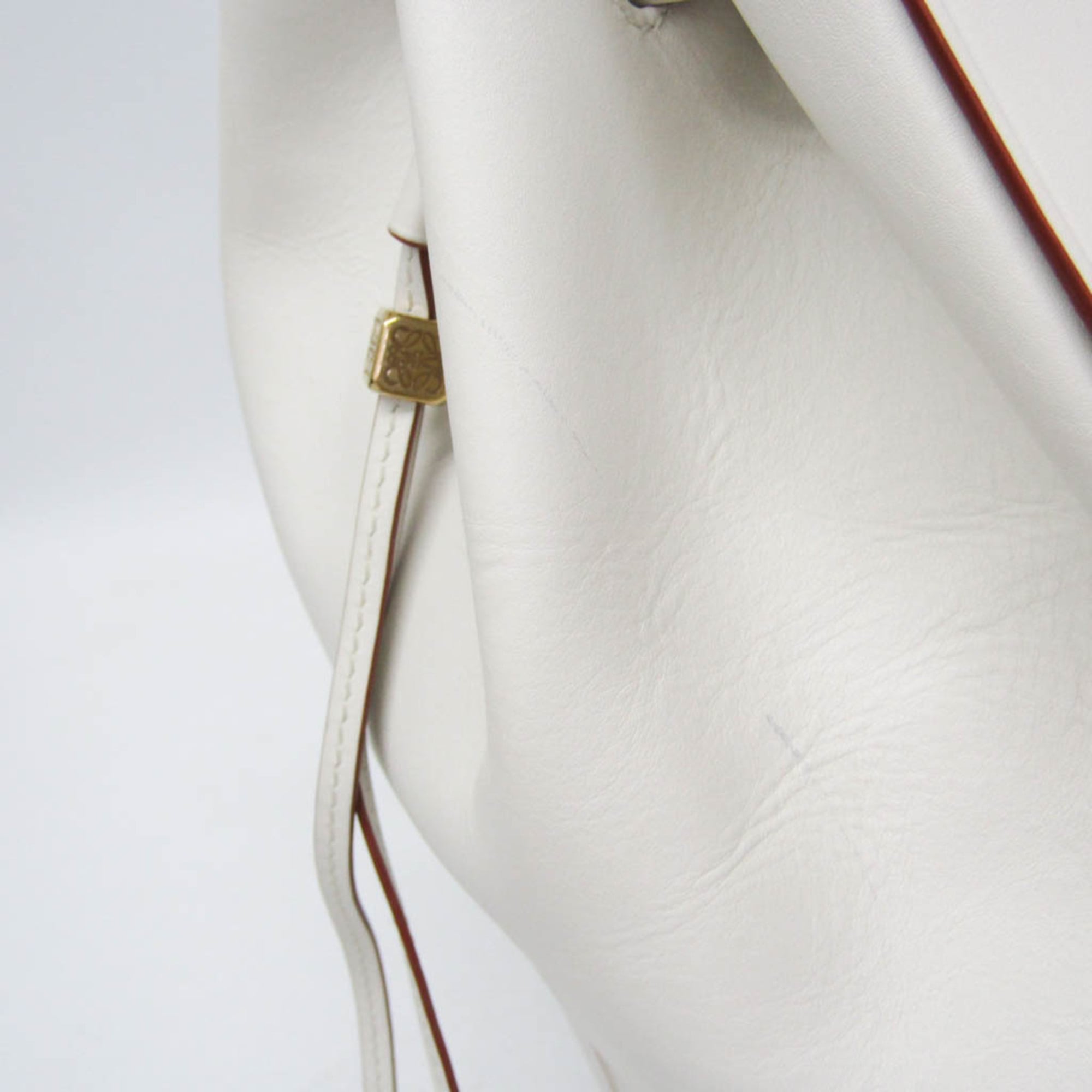 Loewe Balloon Medium · Leather
