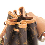 Louis Vuitton Montsouris MM · Monogram