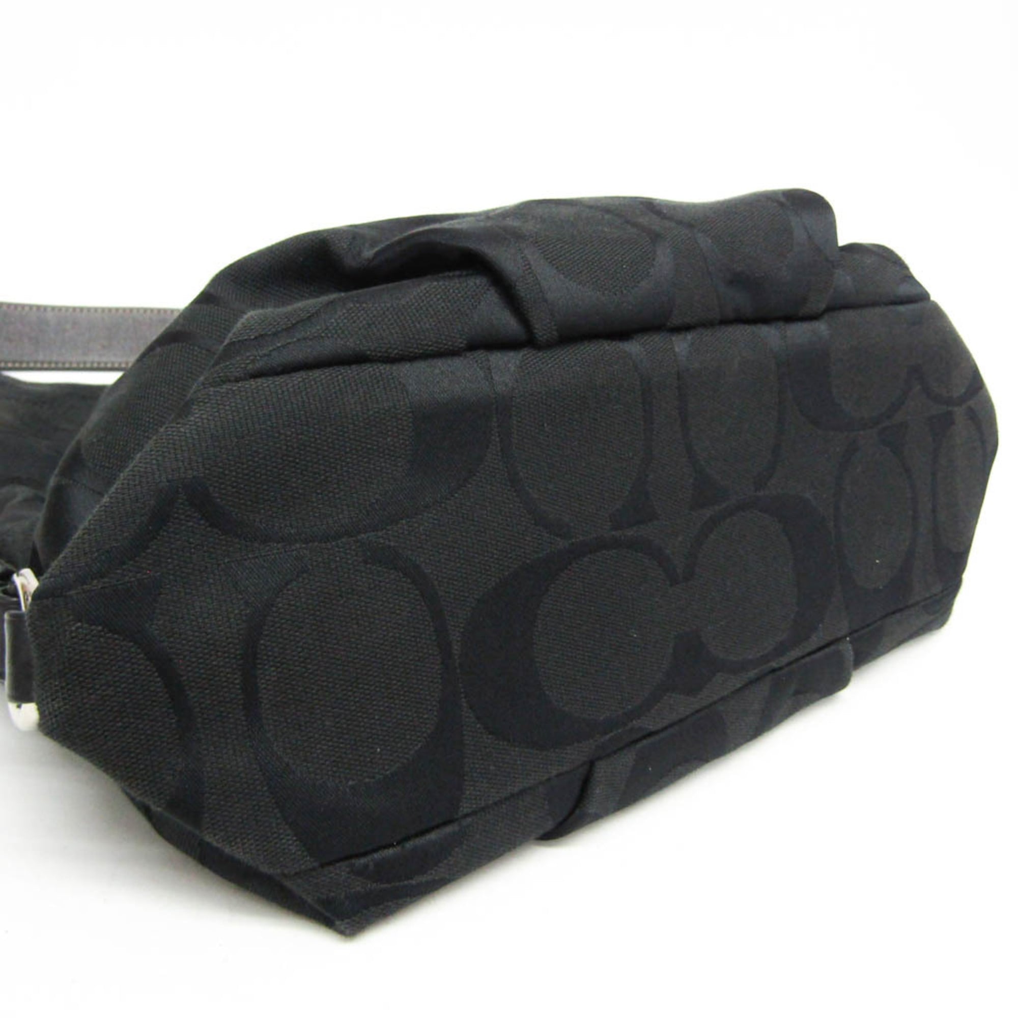 Coach Signature · Canvas & Leather