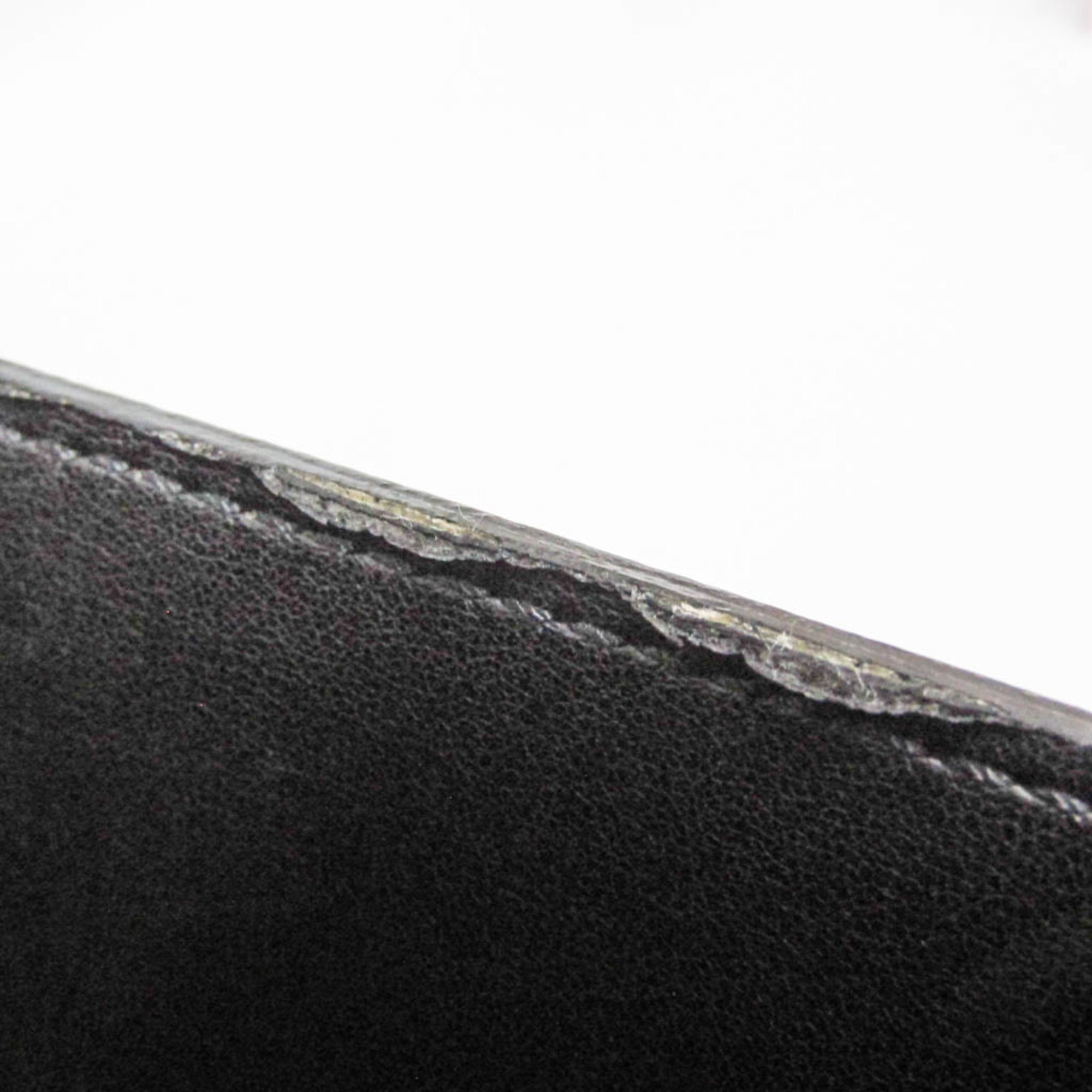 Louis Vuitton Taiga Moscow · Briefcase