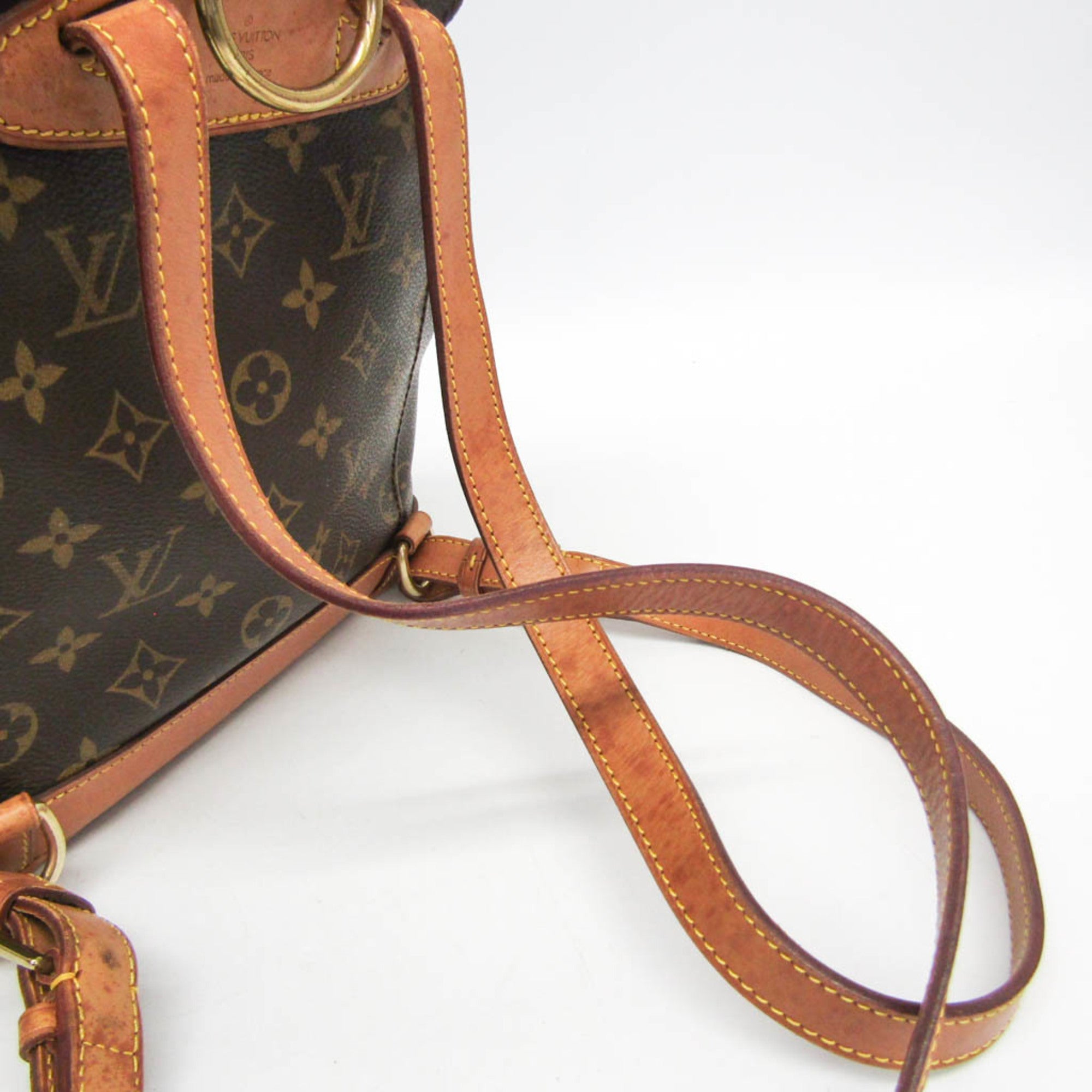 Louis Vuitton Montsouris MM · Monogram