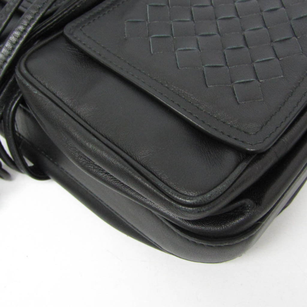 Bottega Veneta Intrecciato · Leather