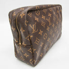Louis Vuitton Toiletry Pouch 28 · Monogram