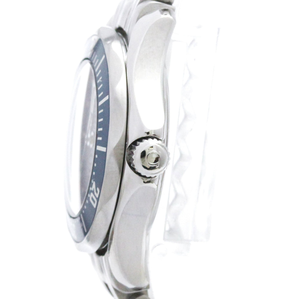 Omega Seamaster Professional 300M · Steel