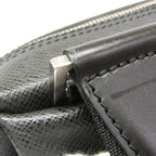 Louis Vuitton Taiga Beluga · Shoulder Bag