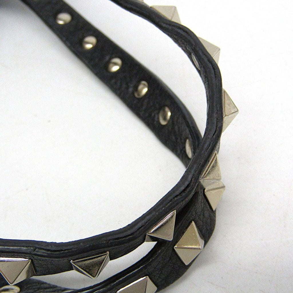 Valentino Garavani Lock Studs · Leather