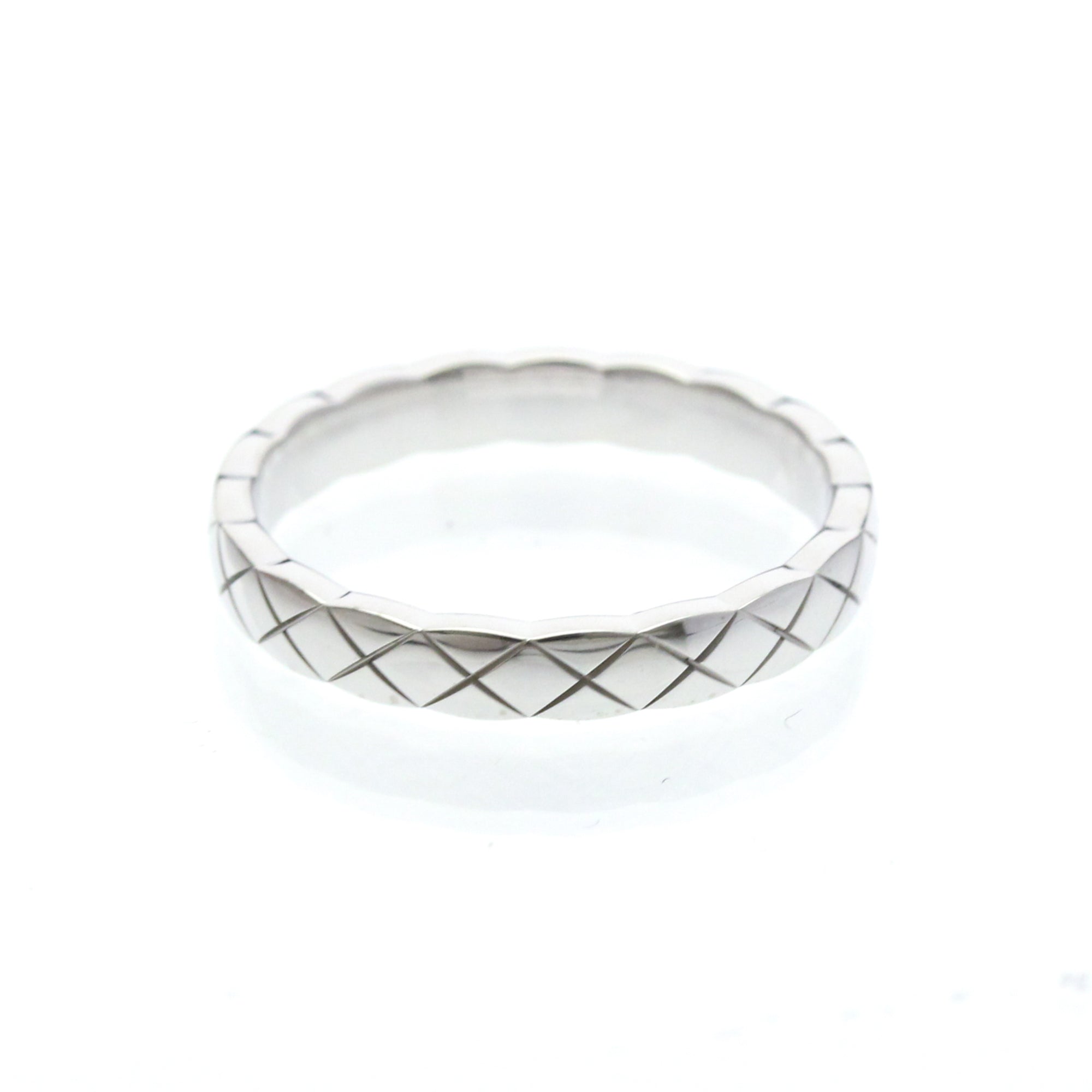 Chanel Coco Crush · 18K White Gold