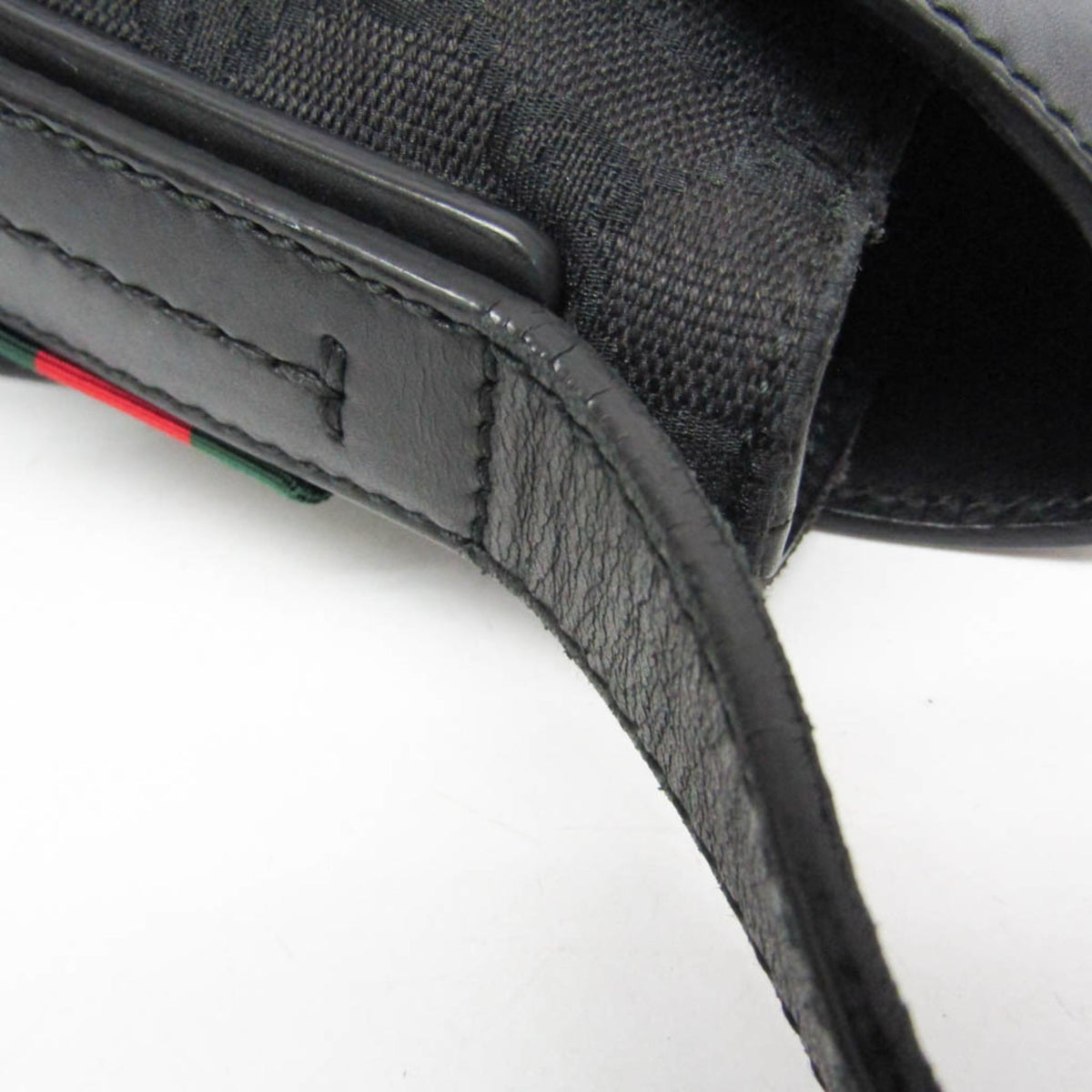 Gucci GG Canvas · Messenger Bag