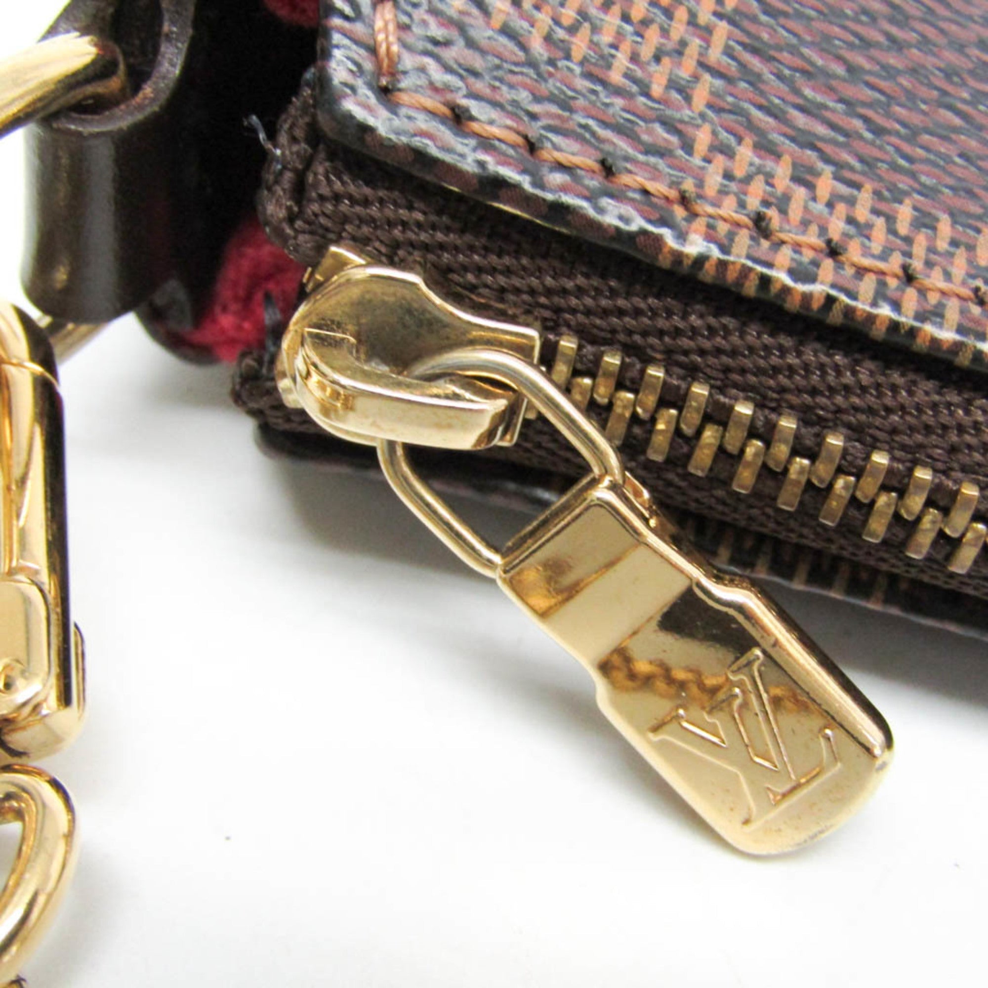 Louis Vuitton Damier Eva · Canvas Crossbody