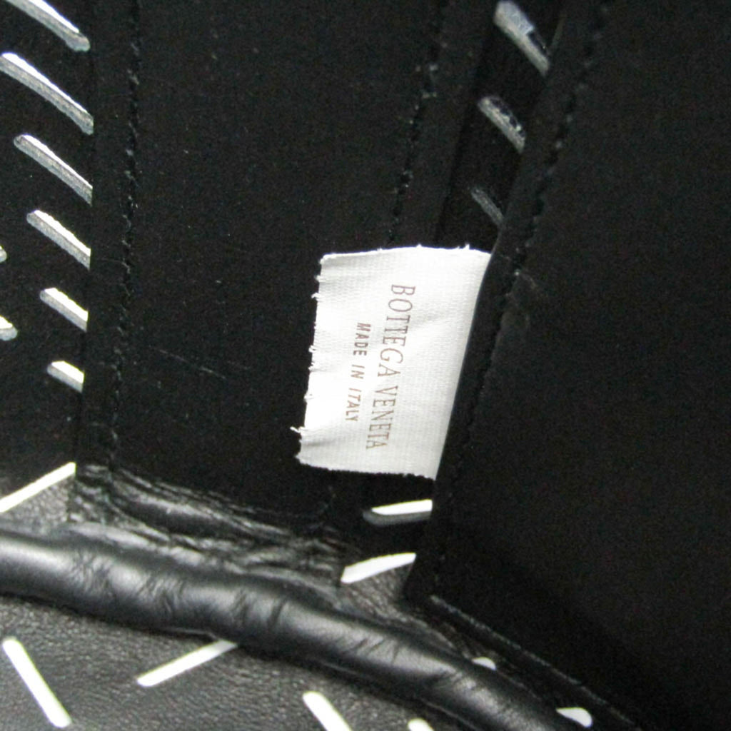 Bottega Veneta Drawstring Bucket · Leather