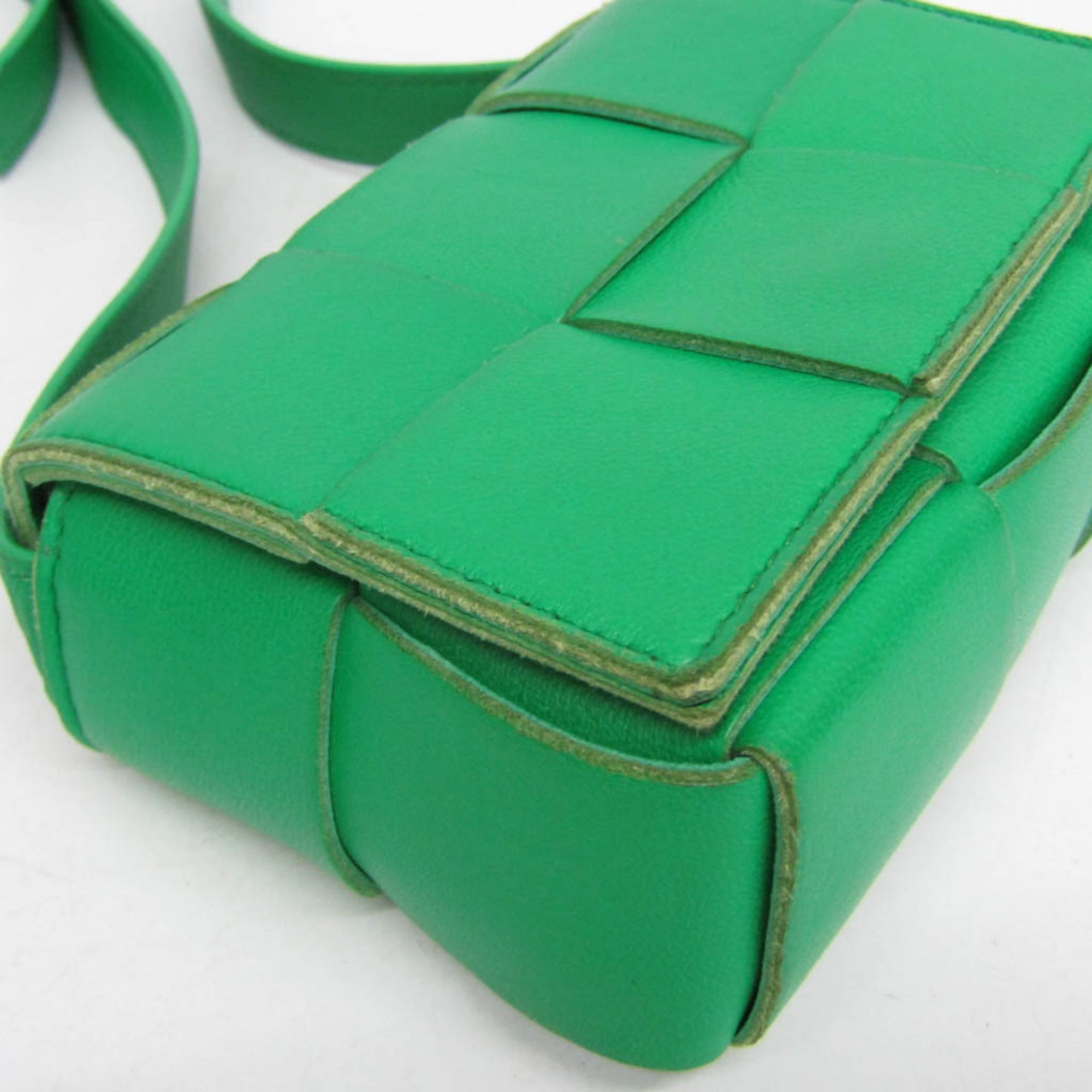 Bottega Veneta Intrecciato Cassette · Lamb