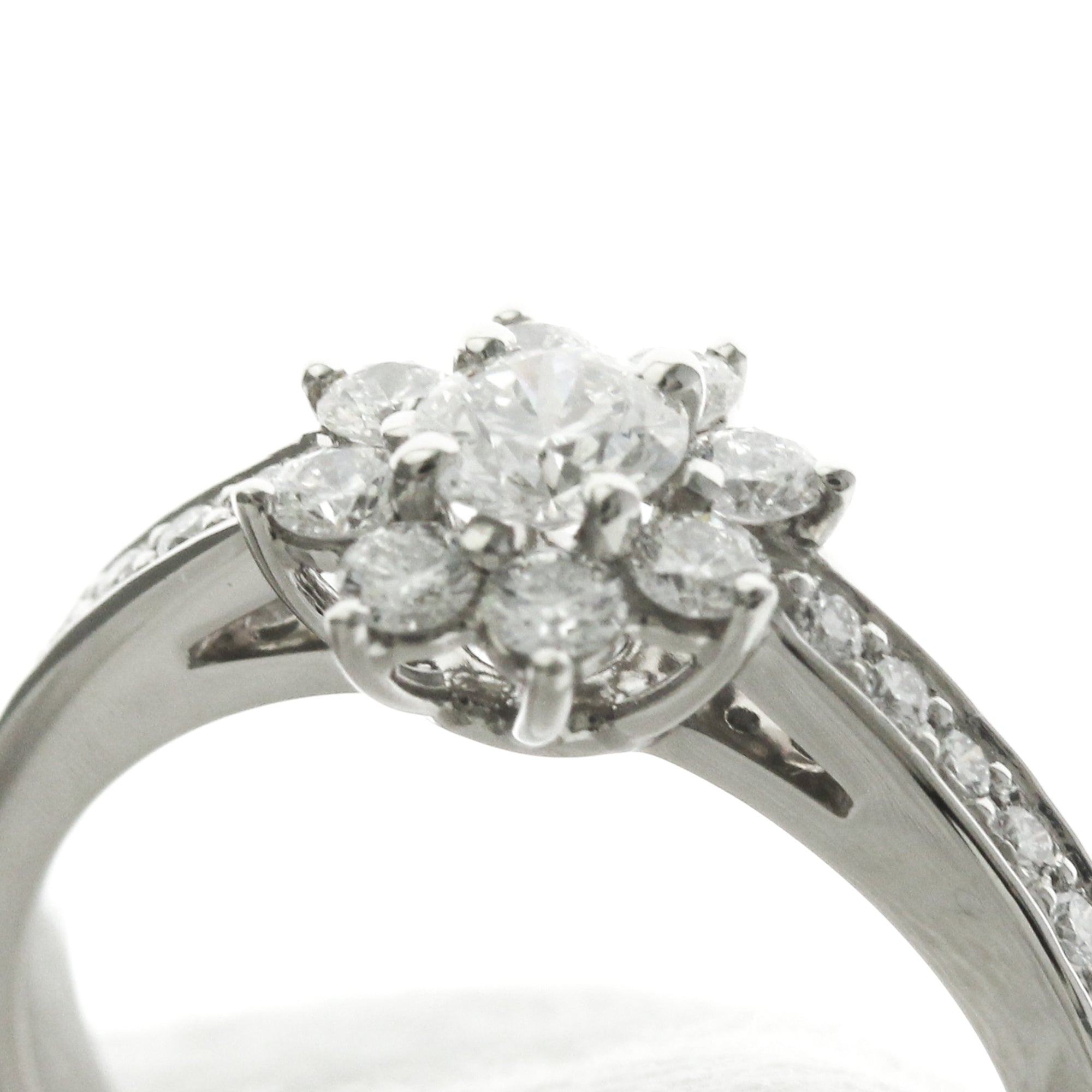 Tiffany Flora · Platinum · Diamond