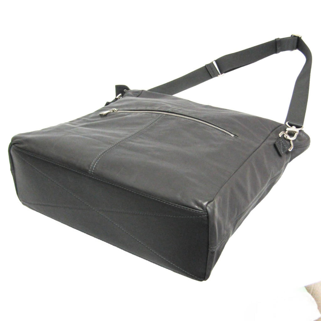Louis Vuitton V-Line Gaston Move · Calf Leather