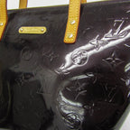 Louis Vuitton Bellevue PM · Vernis Amarante