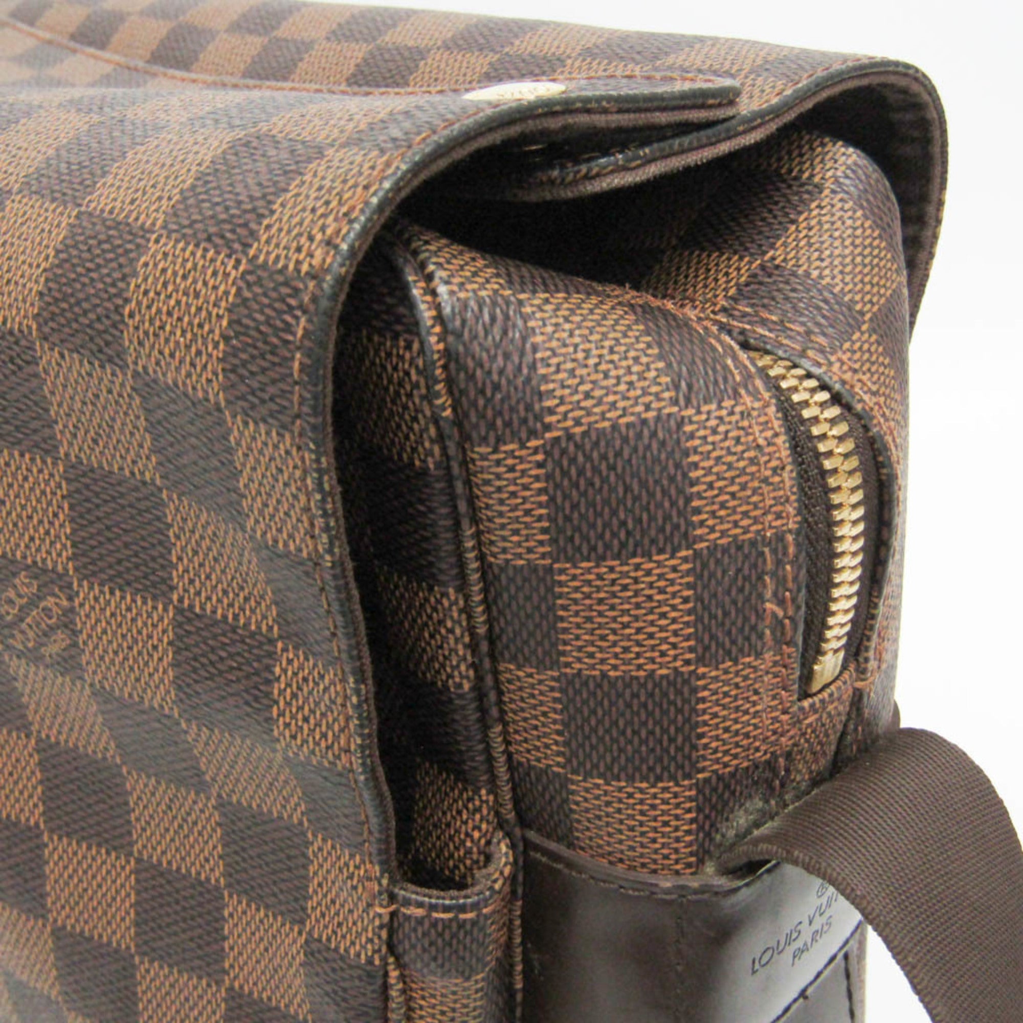 Louis Vuitton Damier Naviglio · Canvas