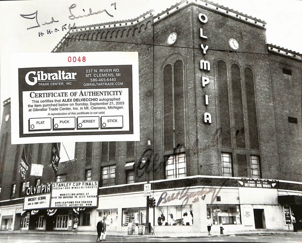 Delvecchio/Lindsay/Gatsby Multi-Signed 8x10 B/W Photo Red Wings Gibraltar 193772