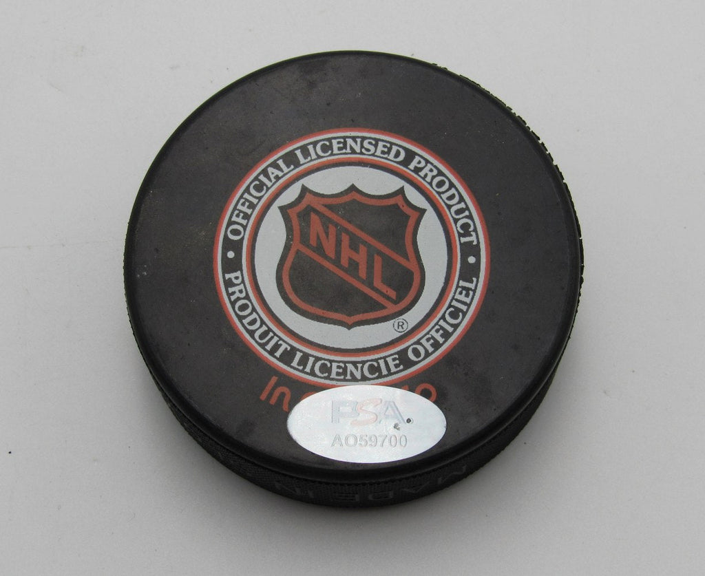 Joe Sakic HOF Signed 1996 Stanley Cup Championship Hockey Puck PSA 194252