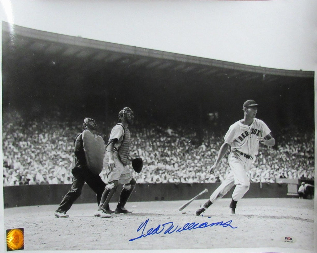 Ted Williams HOF Signed/Auto 16x20 B/W Photo Boston Red Sox PSA/DNA 194052