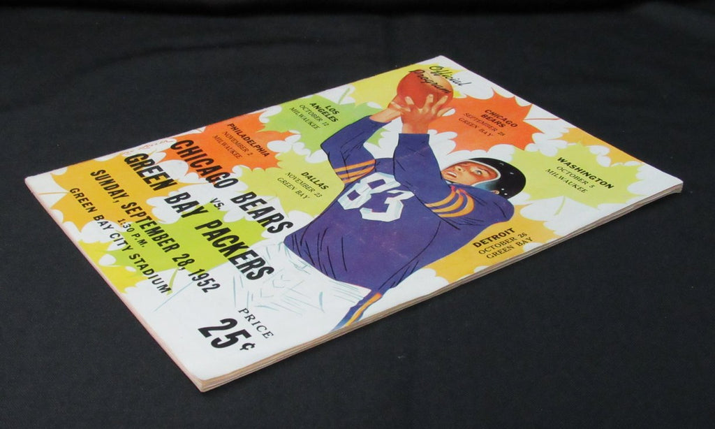 September 28, 1952 Chicago Bears vs. Packers NFL Football Game Program 194105
