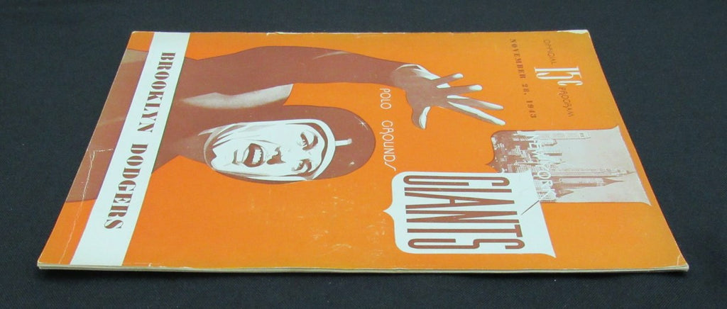 November 28, 1943 NY Giants vs. Brooklyn Dodgers Football Game Program 195508