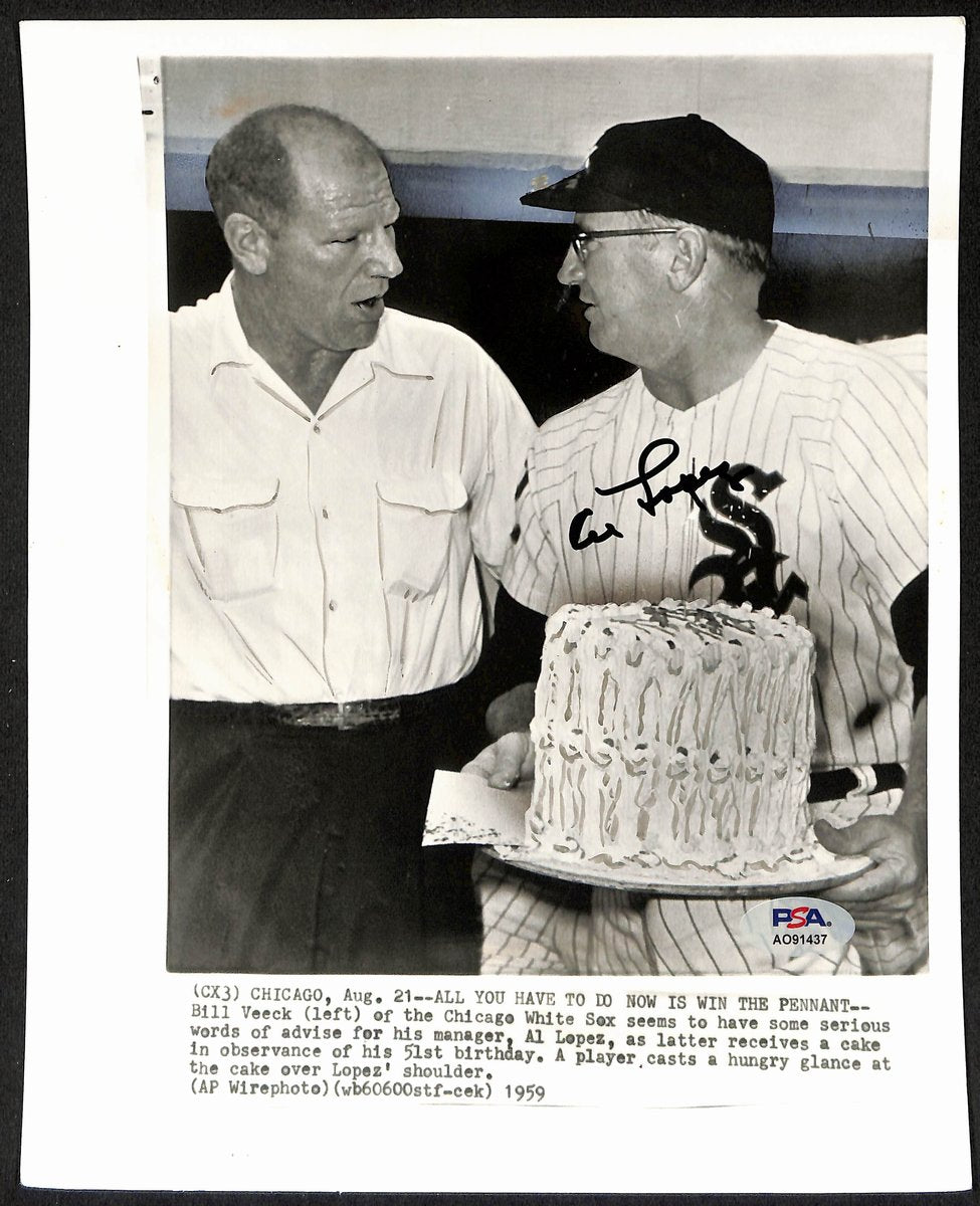 Al Lopez HOF Signed/Auto 8x10 Press Photo 1959 Chicago White Sox PSA/DNA 195473