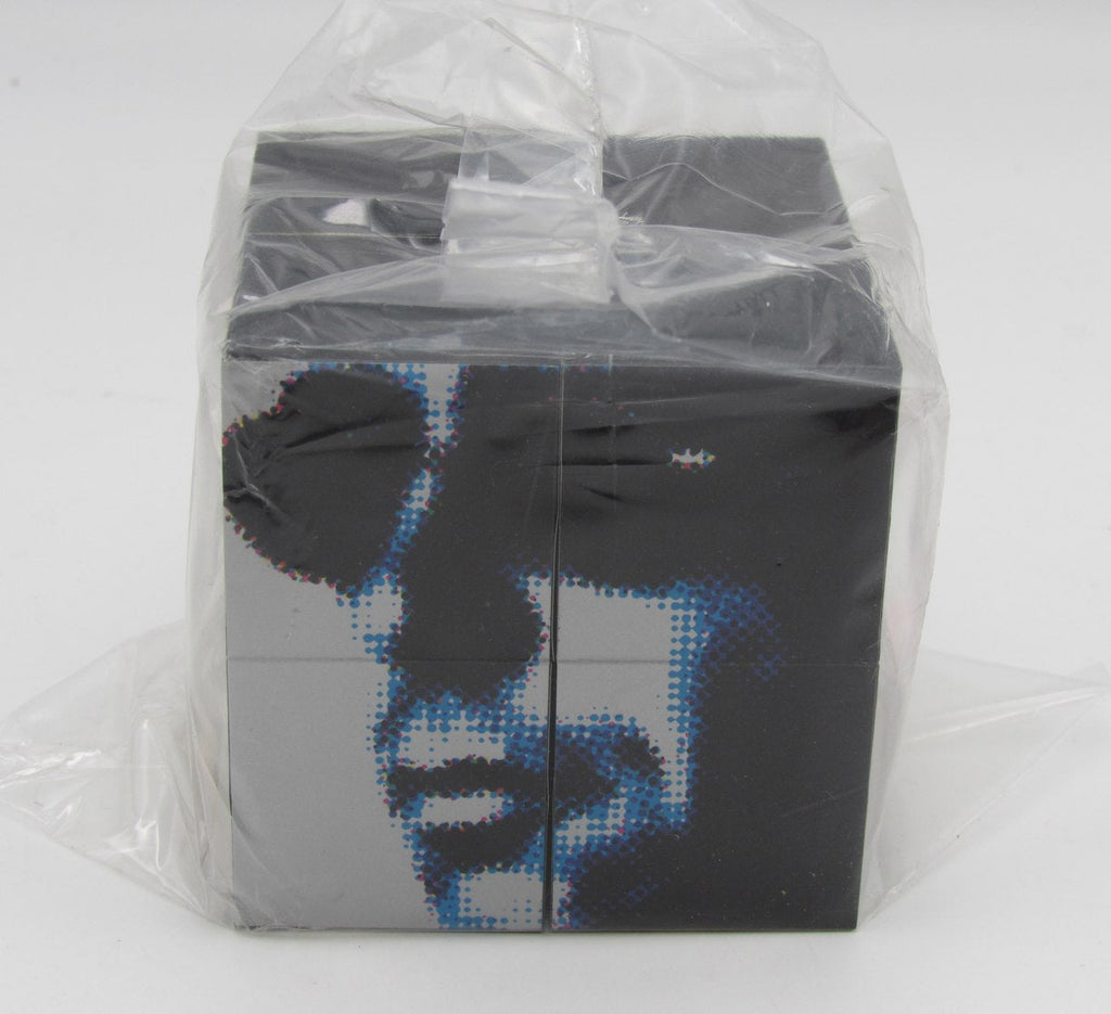 U2 POP 3x3 Photo Cube RARE in Sealed Package 197602
