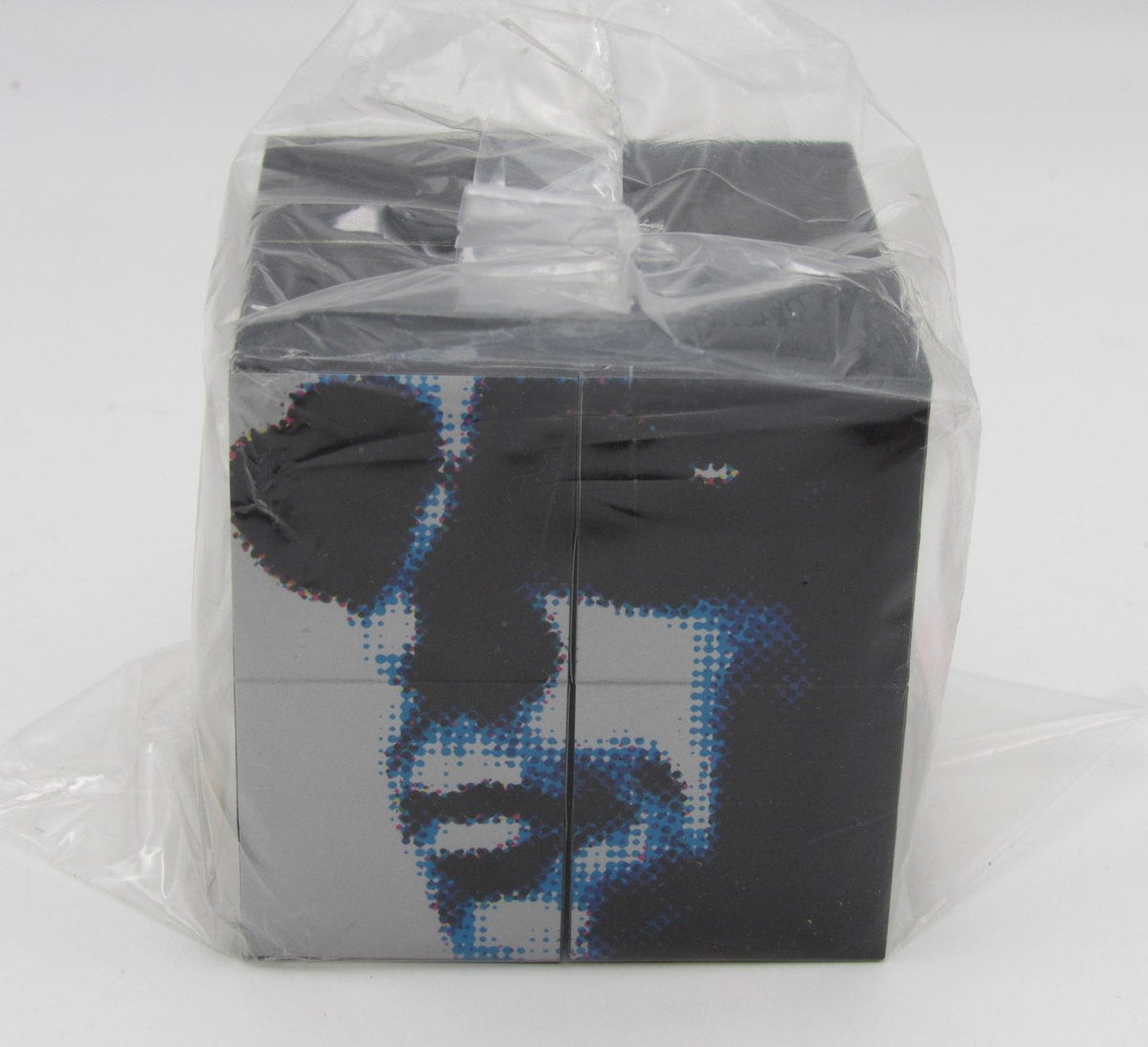 U2 POP 3x3 Photo Cube RARE in Sealed Package 197602