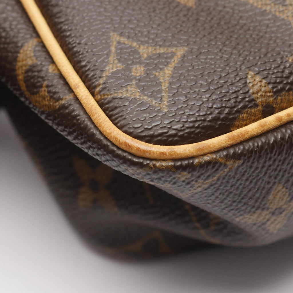 Louis Vuitton Vivasite PM · Monogram
