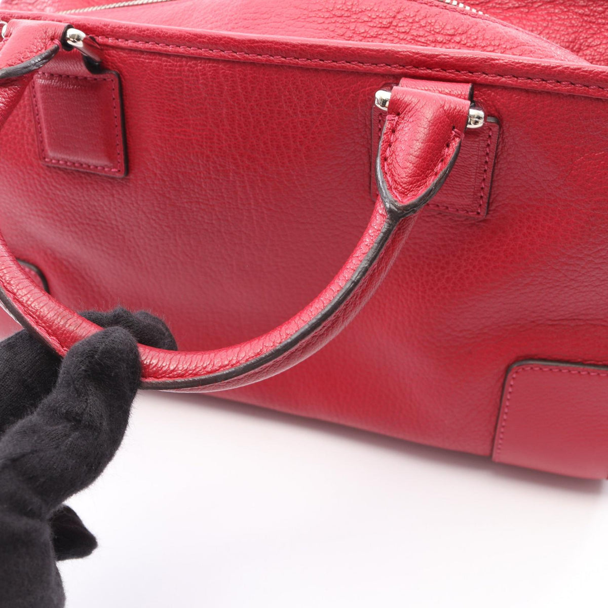 Loewe Americana 28 · Leather