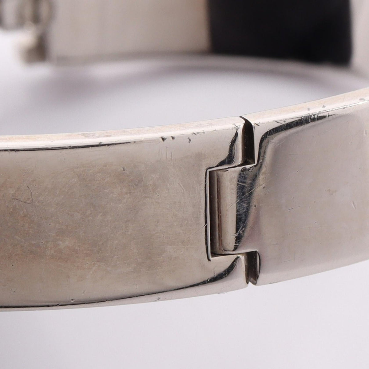 Hermès Clic H Bangle · Enamel