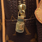 Louis Vuitton Reporter PM · Monogram Canvas