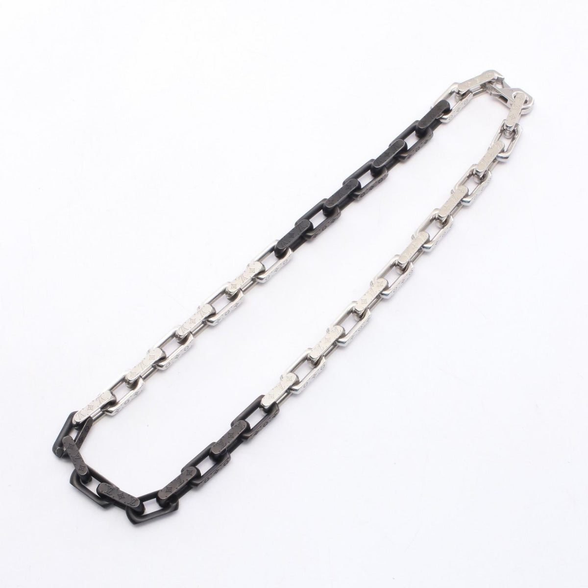 Louis Vuitton Collier Monogram Chain