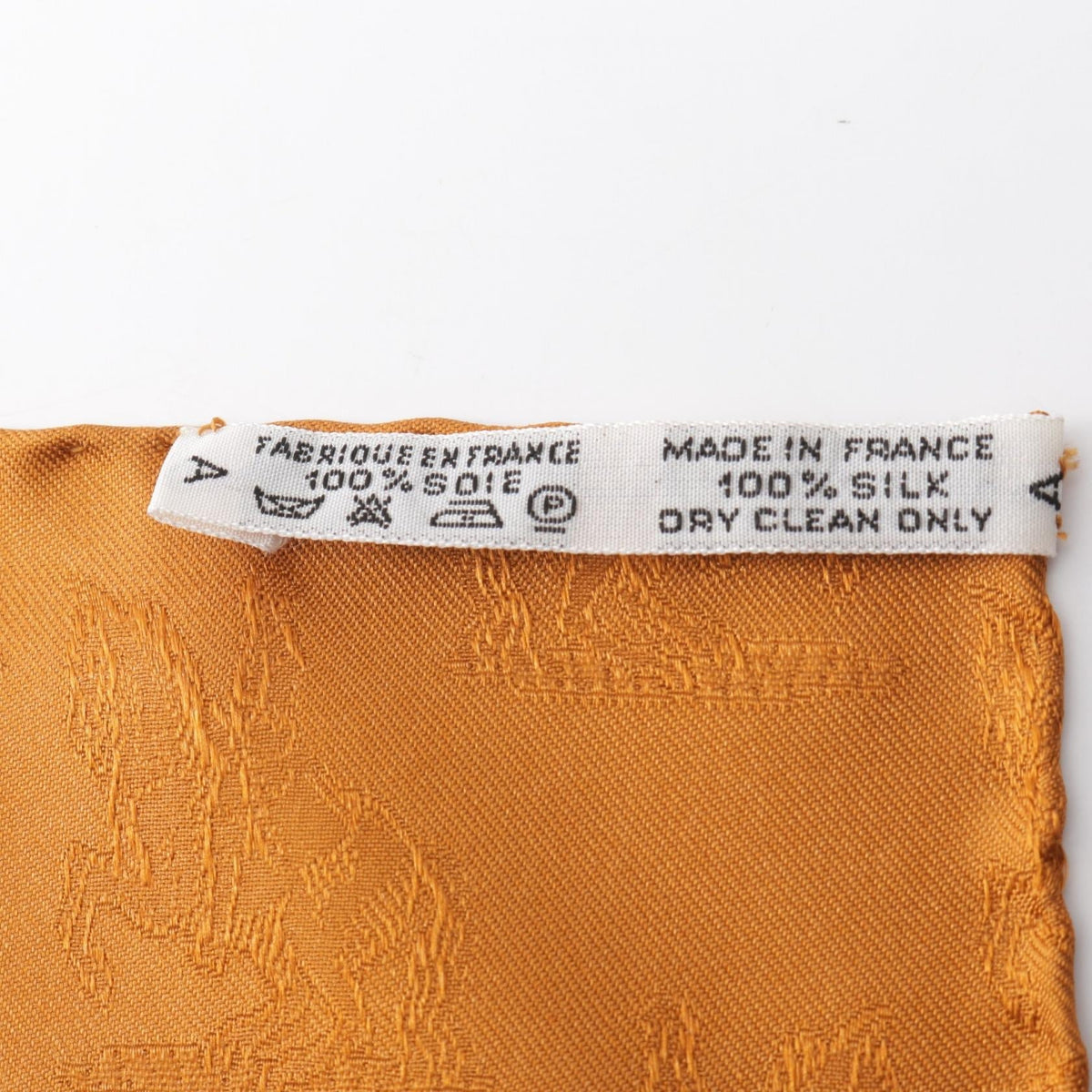 Hermès Carré 90 · L'Instruction du Roy · Silk