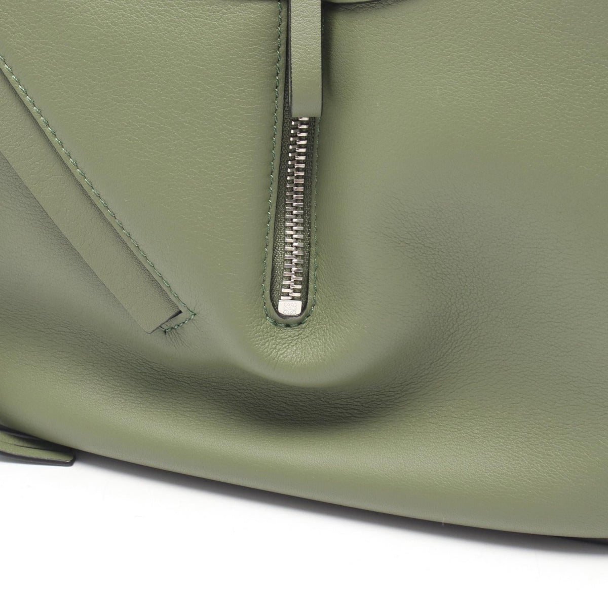 Loewe Hammock Small · Leather