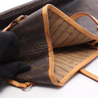 Louis Vuitton Neverfull MM · Monogram