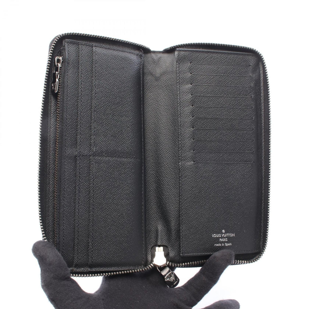 Louis Vuitton · Monogram Eclipse · Zippy