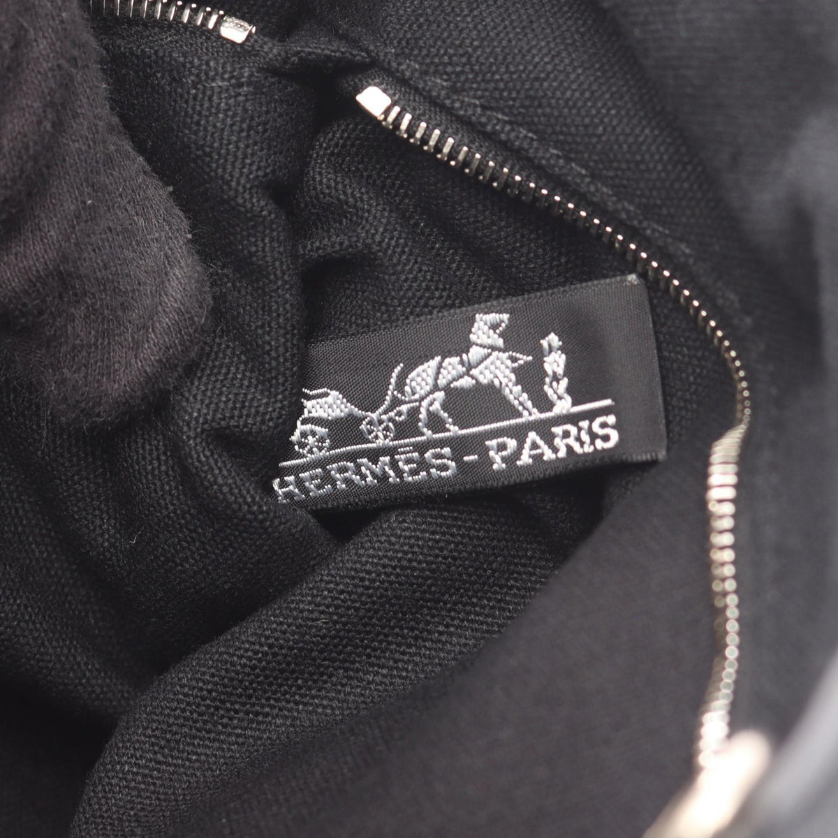 Hermès Troca Horizontal PM · Canvas Leather