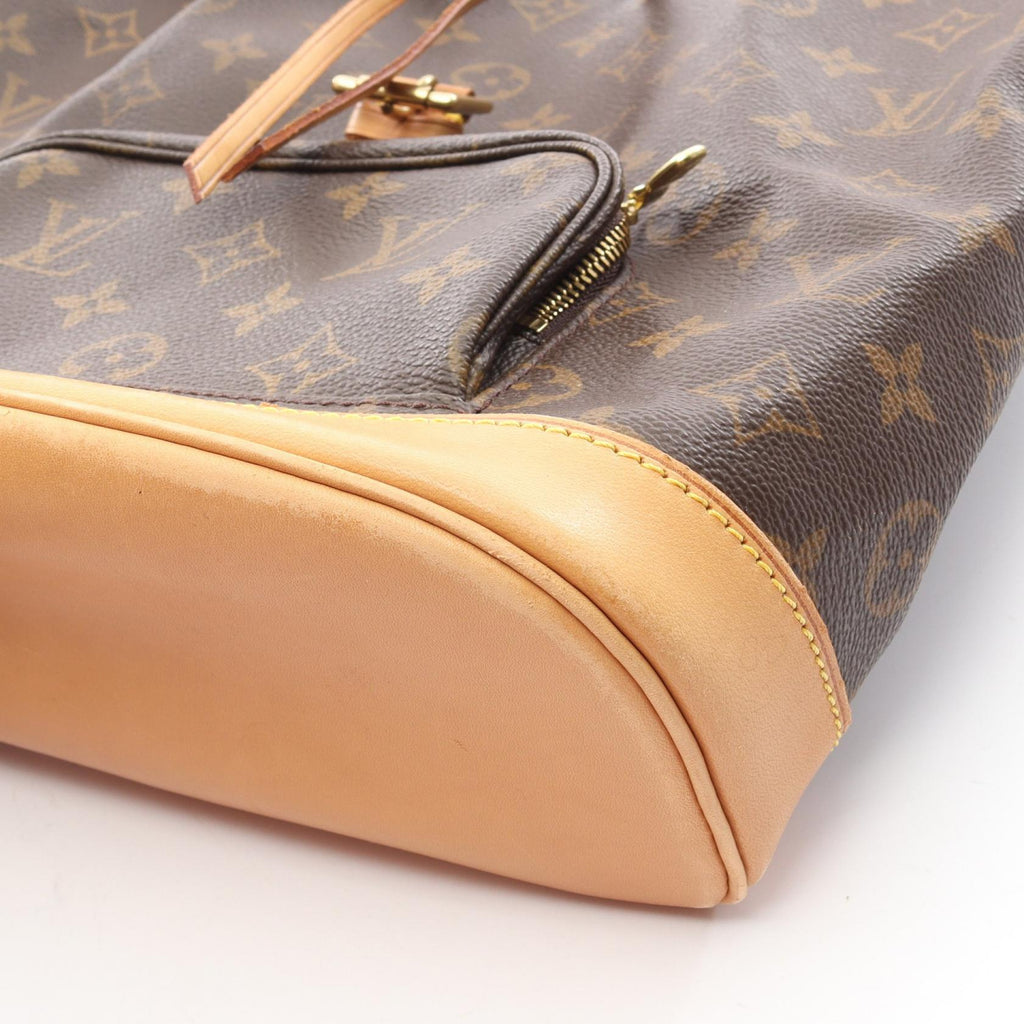 Louis Vuitton Montsouris MM · Monogram Canvas