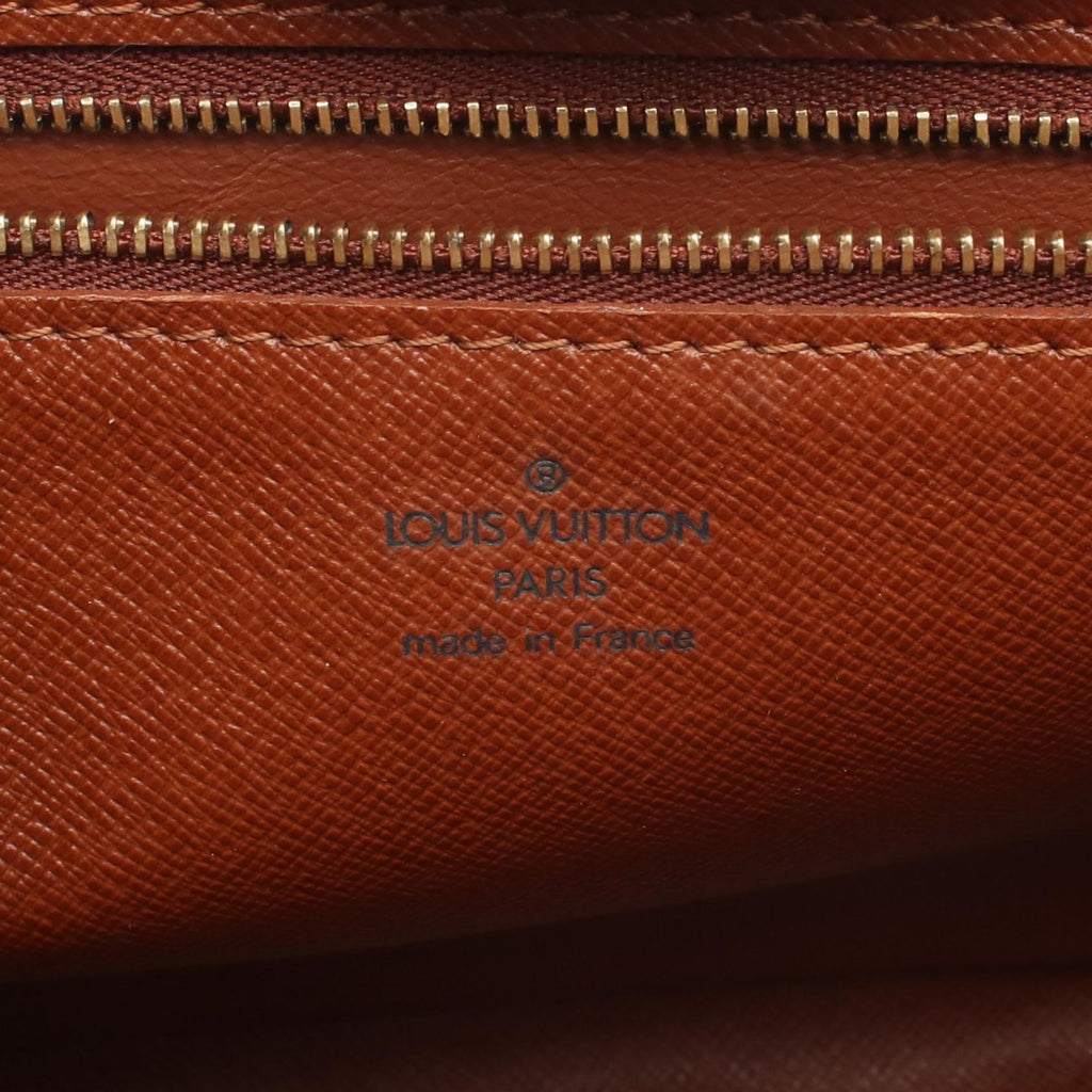 LOUIS VUITTON Trocadero 30 · Monogram