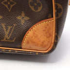 LOUIS VUITTON Trocadero 30 · Monogram