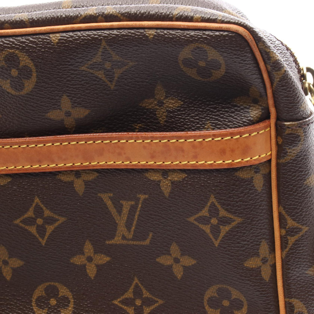 LOUIS VUITTON Trocadero 30 · Monogram