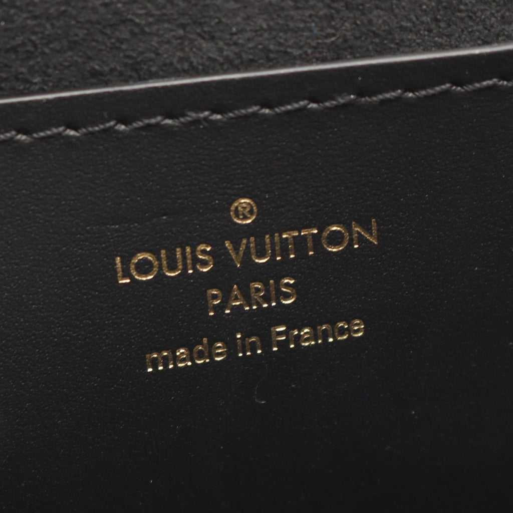 Louis Vuitton Dauphine BB · Monogram Reverse