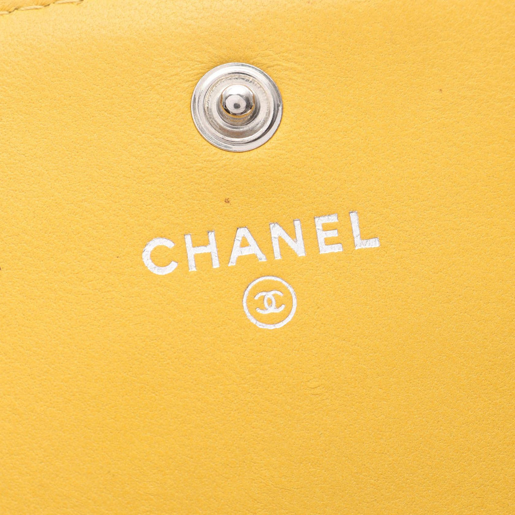 CHANEL Matelassé · Bifold Wallet