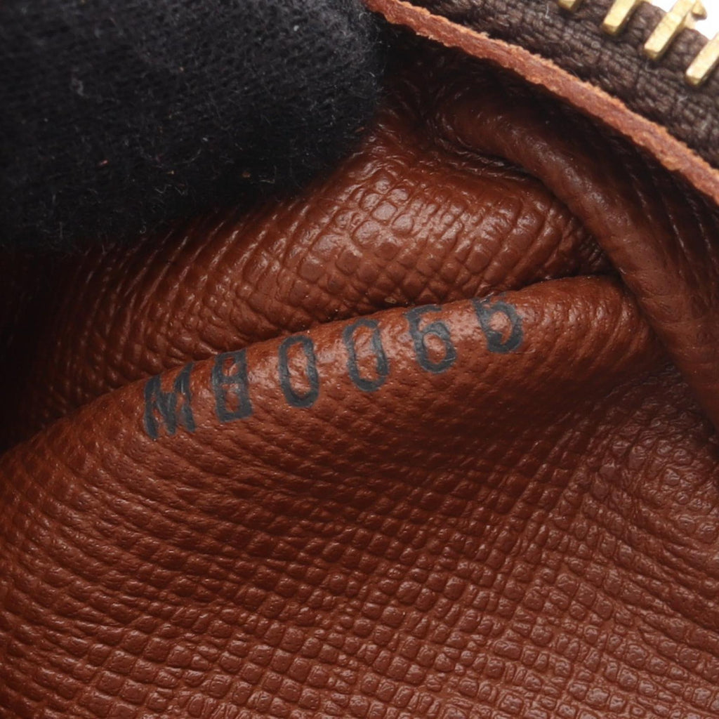 Louis Vuitton Trocadero 27 · Monogram Canvas