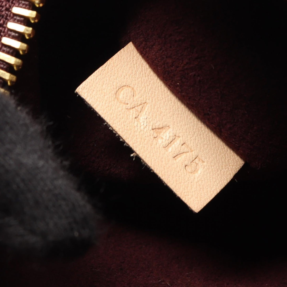 Louis Vuitton Phenix MM · Monogram Canvas