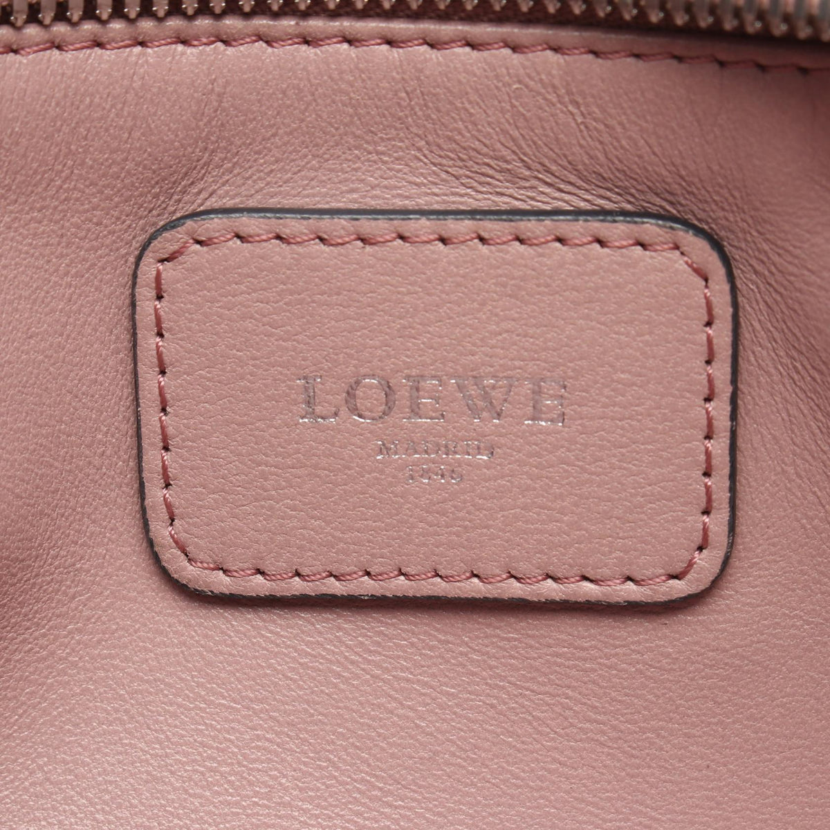 Loewe Amazona 28 · Leather