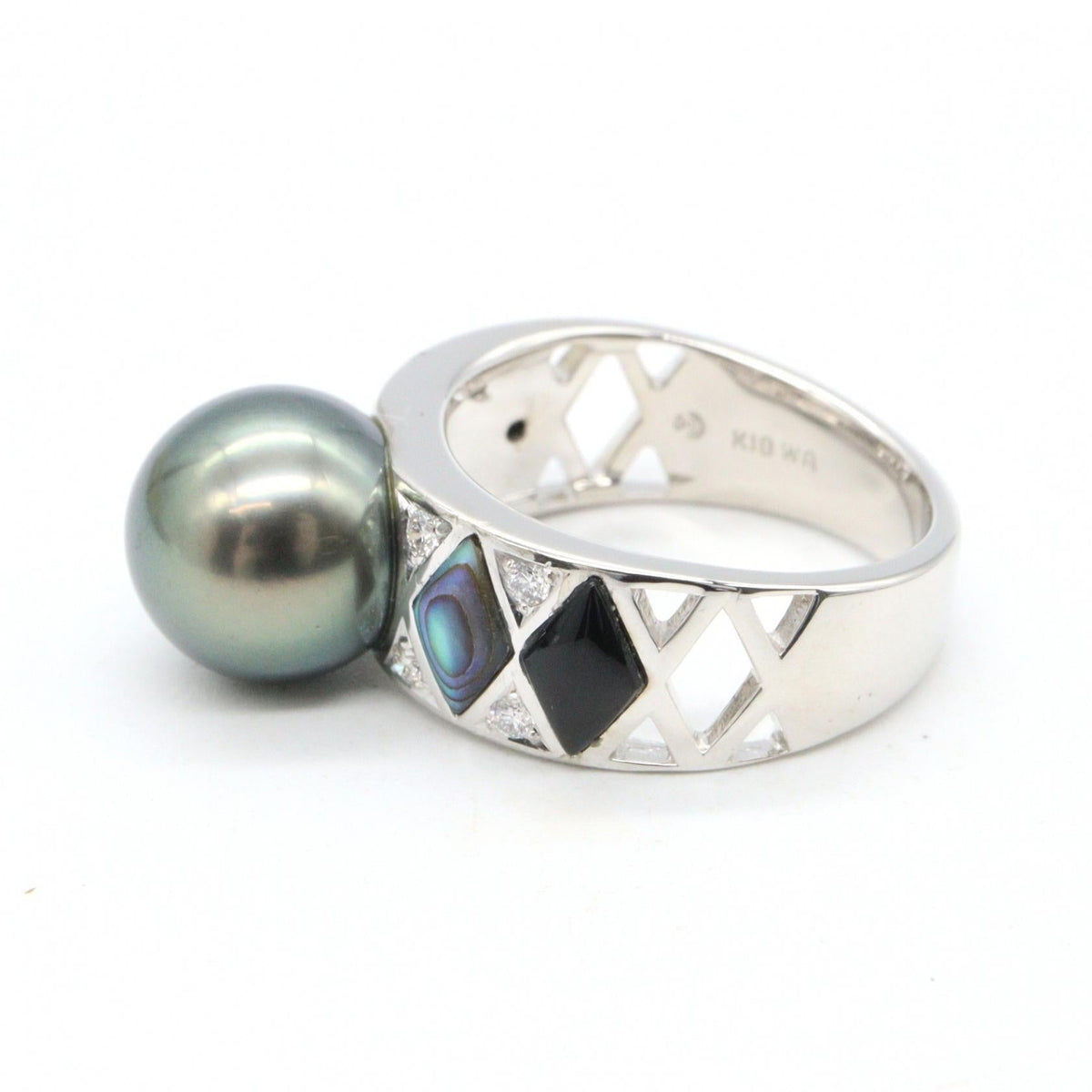 Tasaki Pearl · Diamond · 18K White Gold