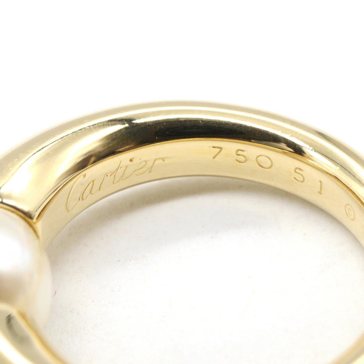 Cartier Akoya Pearl · 18K Yellow Gold Ring