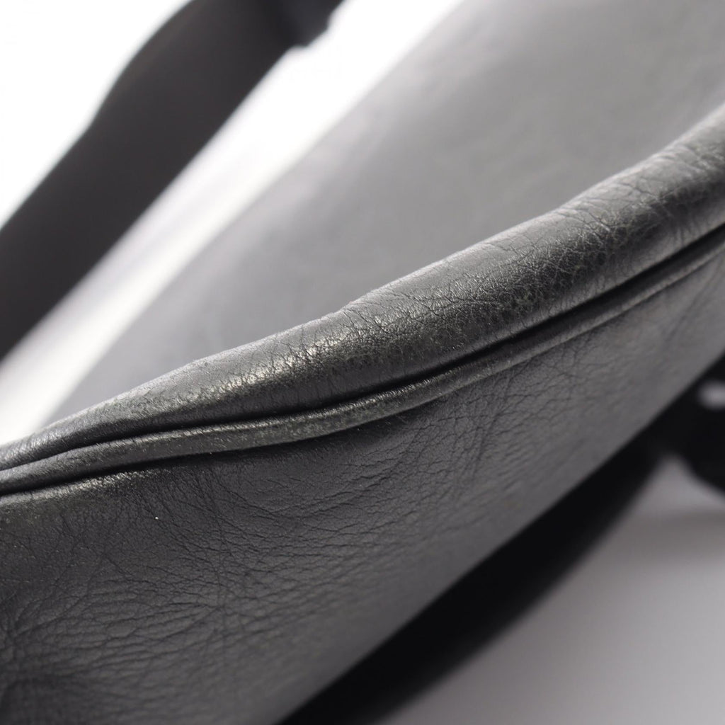 Louis Vuitton Discovery · Monogram Shadow
