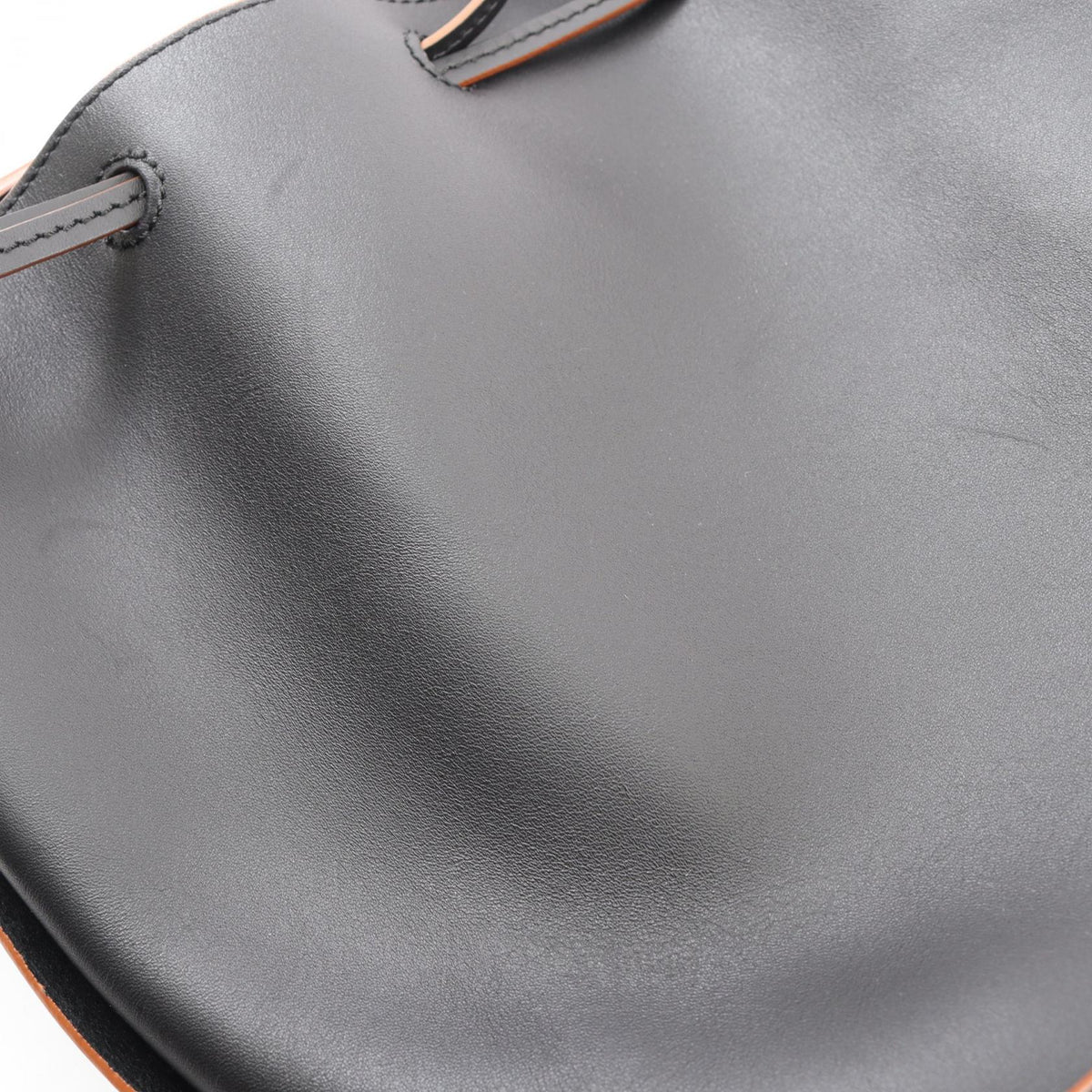 Loewe Balloon · Medium Leather